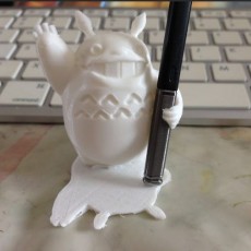 Picture of print of TOTORO Pen holder This print has been uploaded by arthur ng