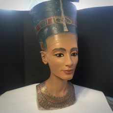 Picture of print of Bust of Nefertiti at the Neues Museum, Berlin