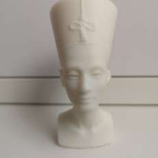 Picture of print of Bust of Nefertiti at the Neues Museum, Berlin