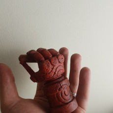 Picture of print of Right Hand of Doom (Hellboy) Cet objet imprimé a été téléchargé par Evan Morgan
