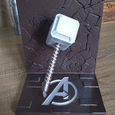 Picture of print of Thor bookend This print has been uploaded by Caio Delfini