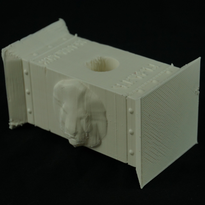 3D Printable Light's Vengeance Arthas Paladin Hammer by Yvan Gelbart