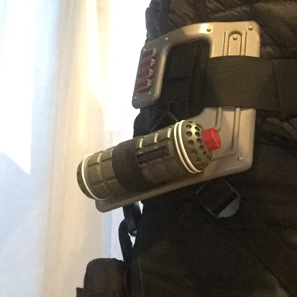Destiny Hunter Grenade and grenade holder