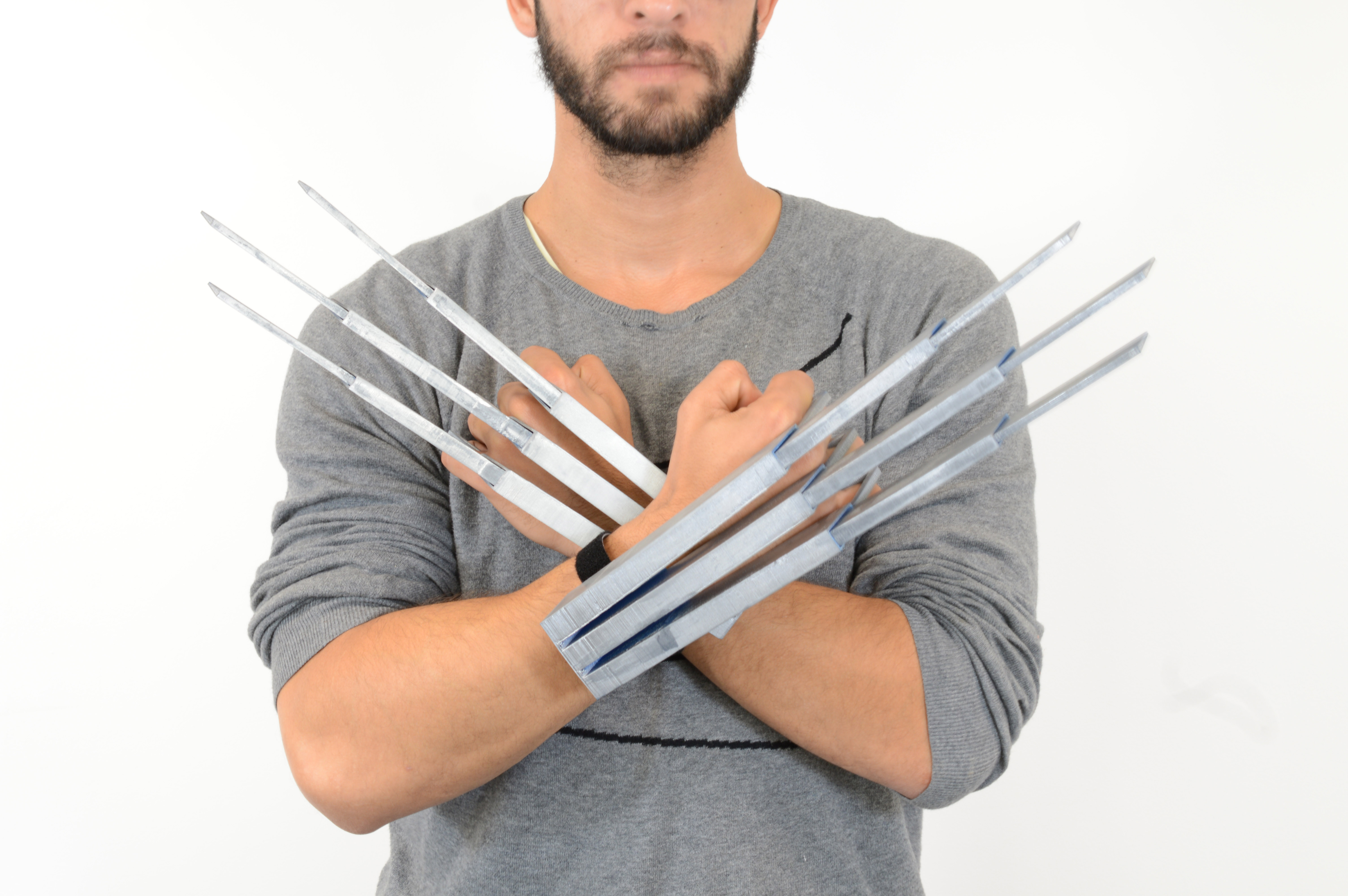 Telescopic Wolverine Claws in Single print