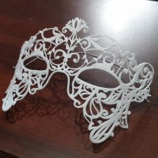 Picture of print of Lace pattern mask