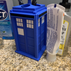 Picture of print of Doctor Who Tardis Pencil Case