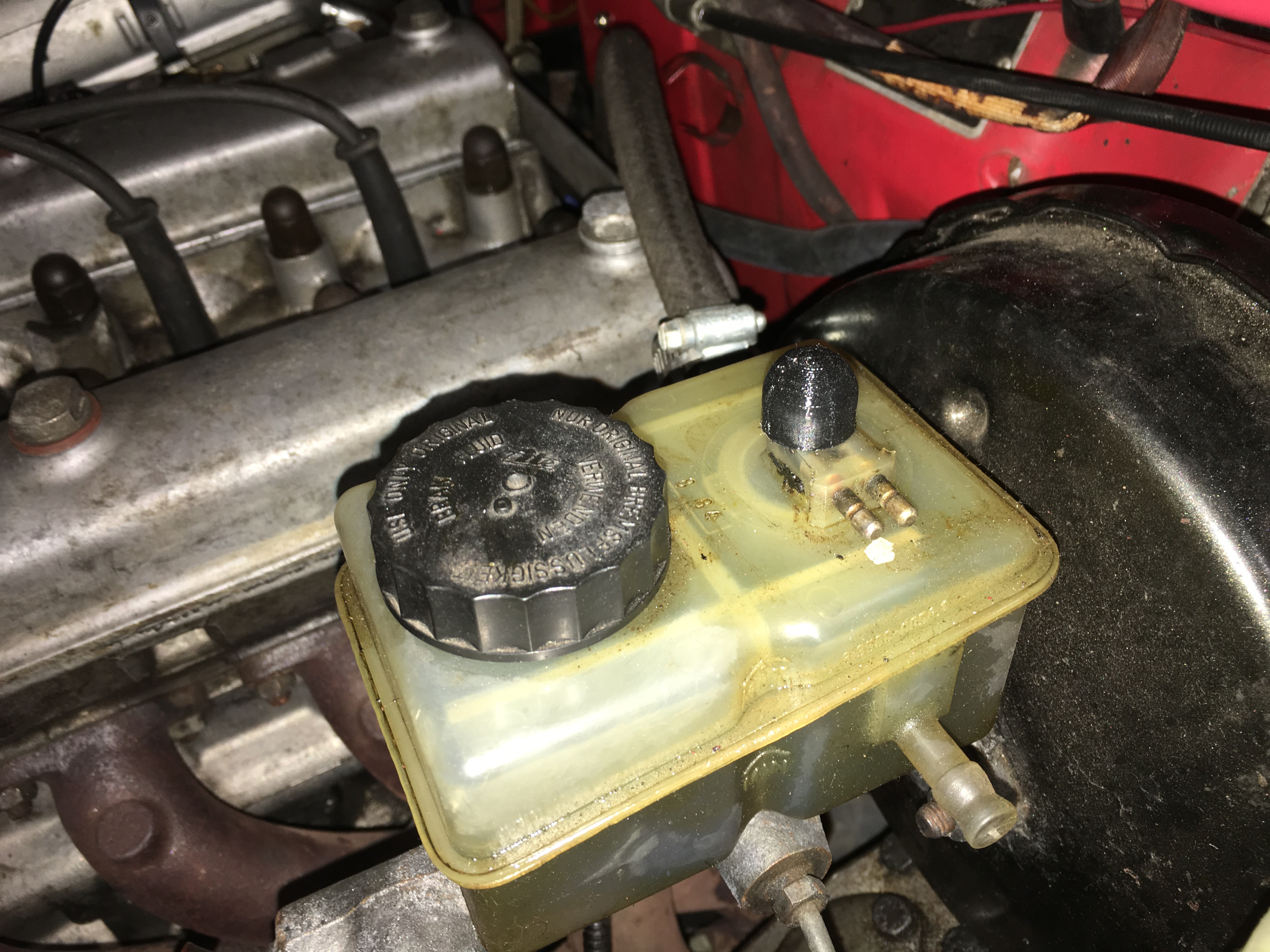 Alfa Romeo Brake Fluid Reservoir Level Switch Cap