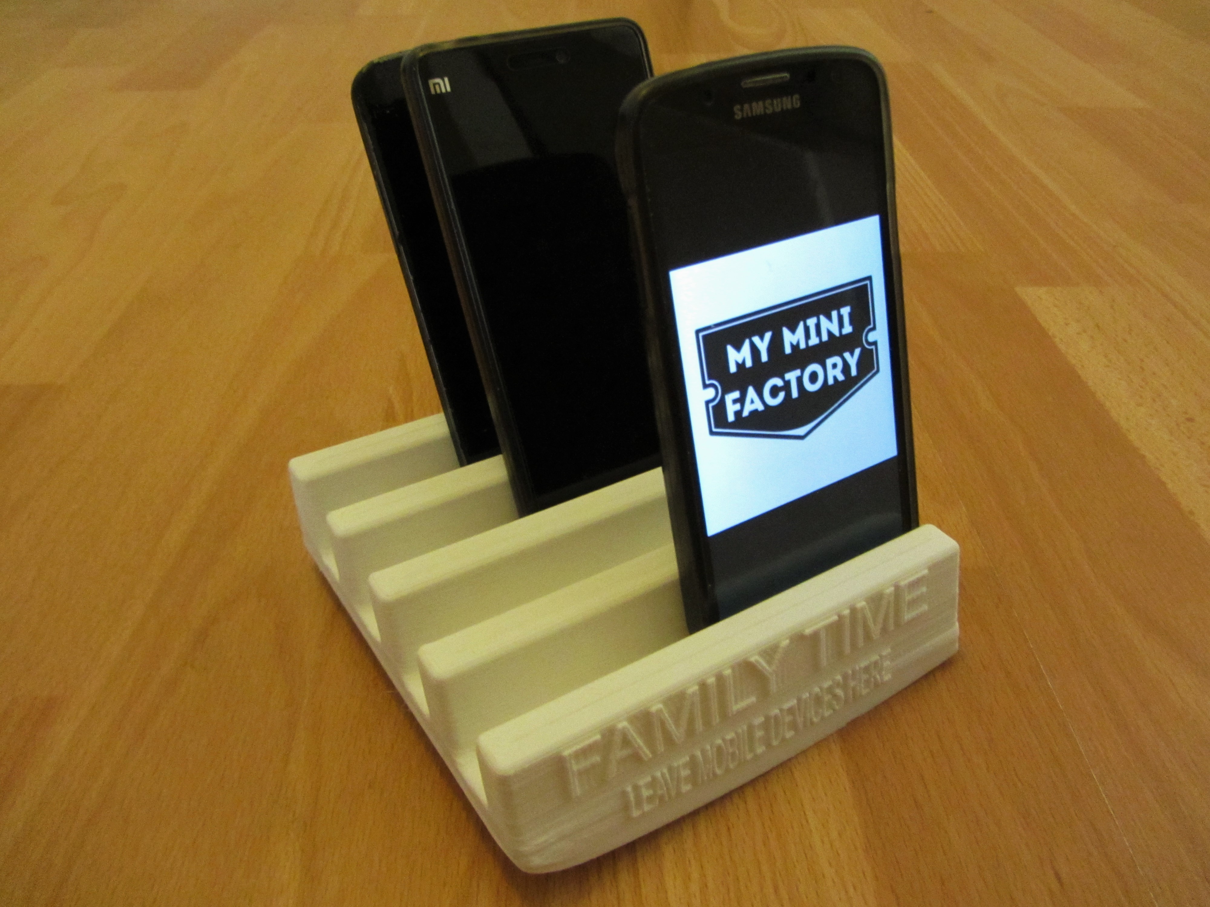 Family Time - Mobile Device Holder