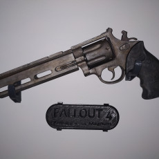 Picture of print of Fallout 4 - Kellogg's Pistol This print has been uploaded by Darren Lourensen