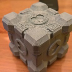 Picture of print of Portal Companion Cube (derivative, with hearts) This print has been uploaded by Drew Lakebrink