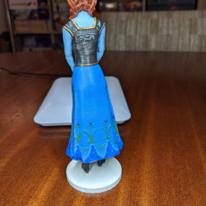 Picture of print of Anna from 2013 Frozen
