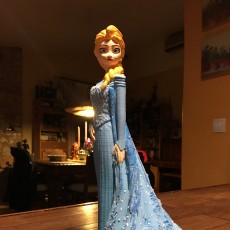 Picture of print of Elsa from 2013 Frozen This print has been uploaded by Constantinos Lyritzis