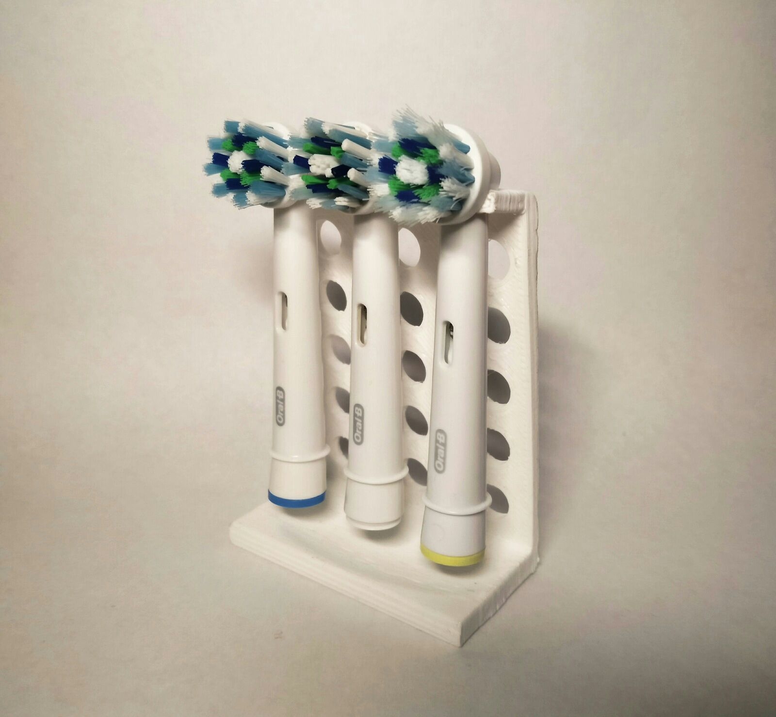 Electric toothbrush heads holder