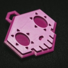 Picture of print of Sombra Skull Necklace / Plaque