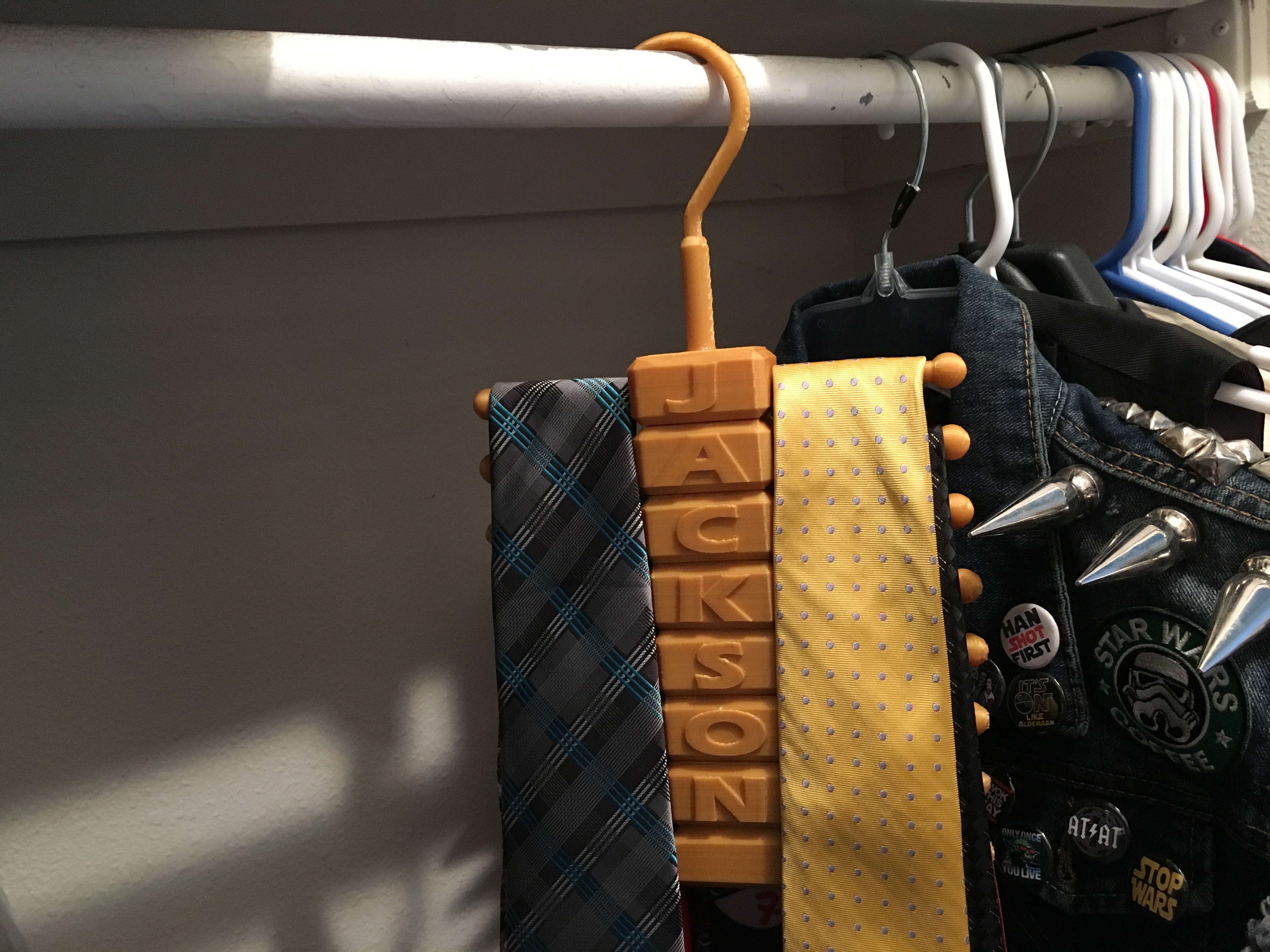 Tie Hanger