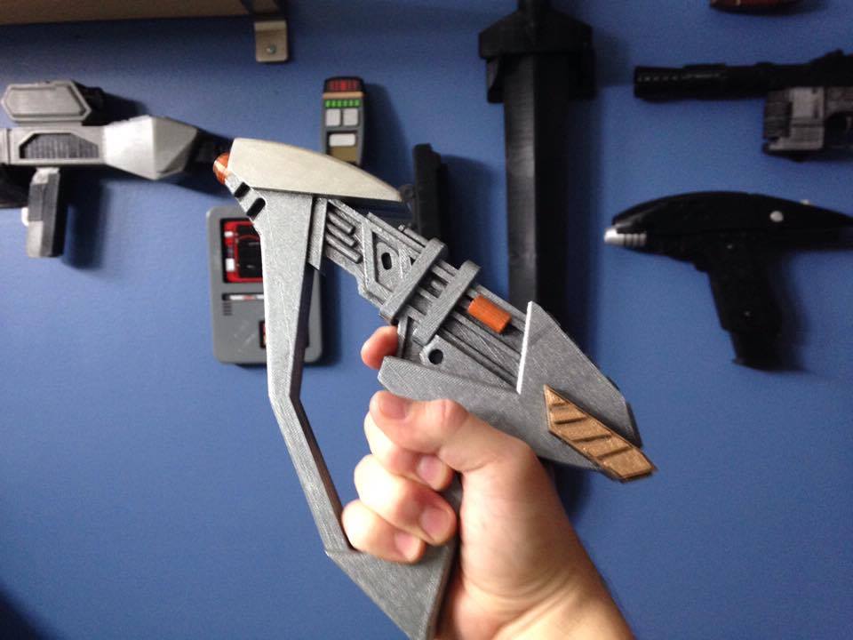 Jem Hadar disruptor pistol from Star Trek Deep Space Nine
