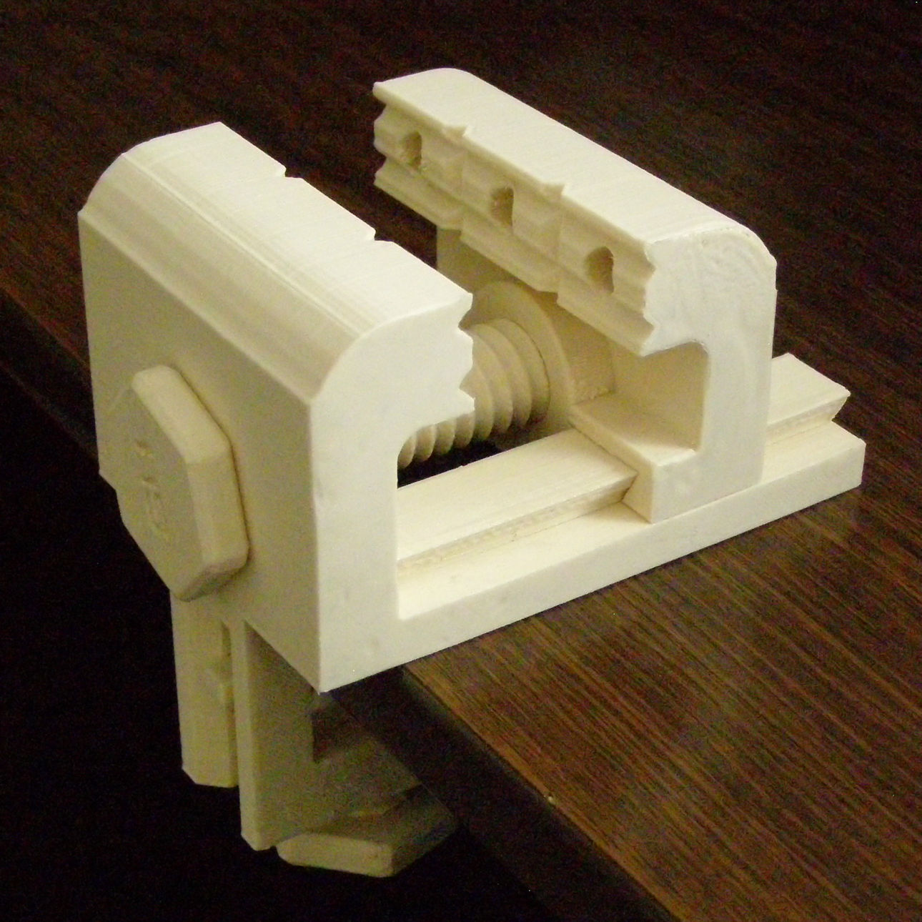 Desk / Table Mount Hobby Vice Fully 3D Printable