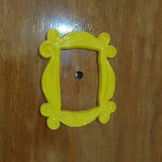 Picture of print of FRIENDS - Peephole Frame This print has been uploaded by Jose Gonzalez