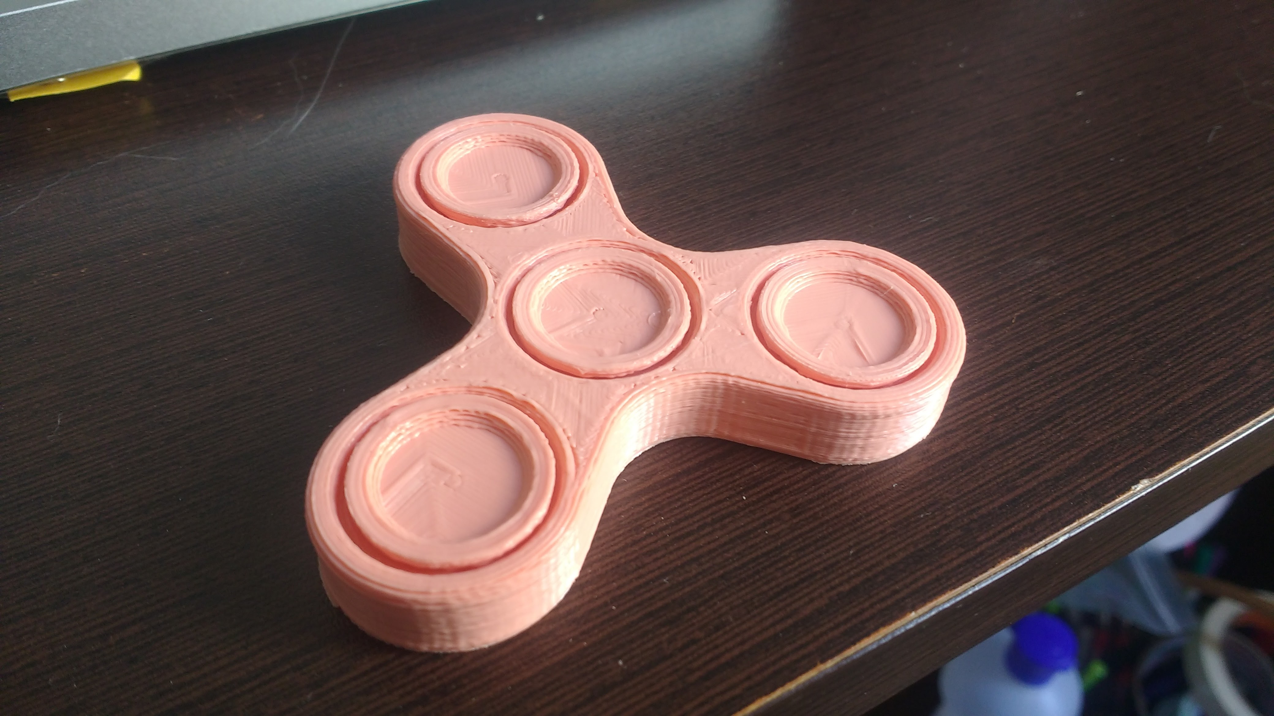 3D Printable Fidget Spinner OnePiecePrint / No Bearings Required! by Muzz64