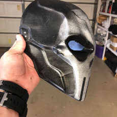 Picture of print of Deathstroke Mask with two eyes