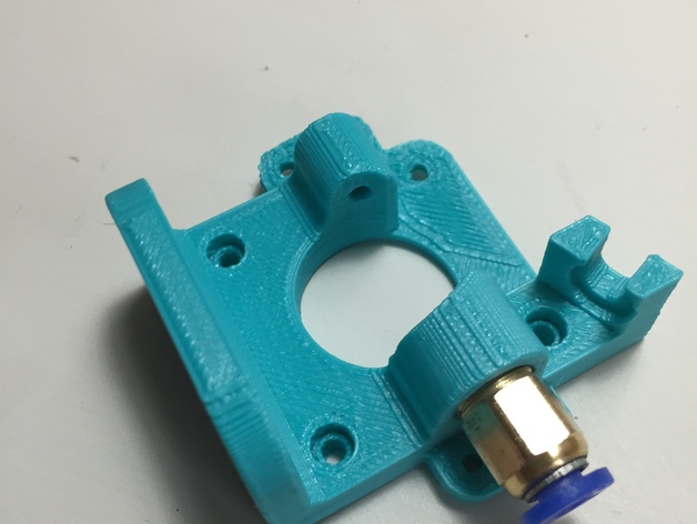 Bowden extruder for 1.75mm filament and 1/8" push fit coupling (used for 4mm OD tubing)