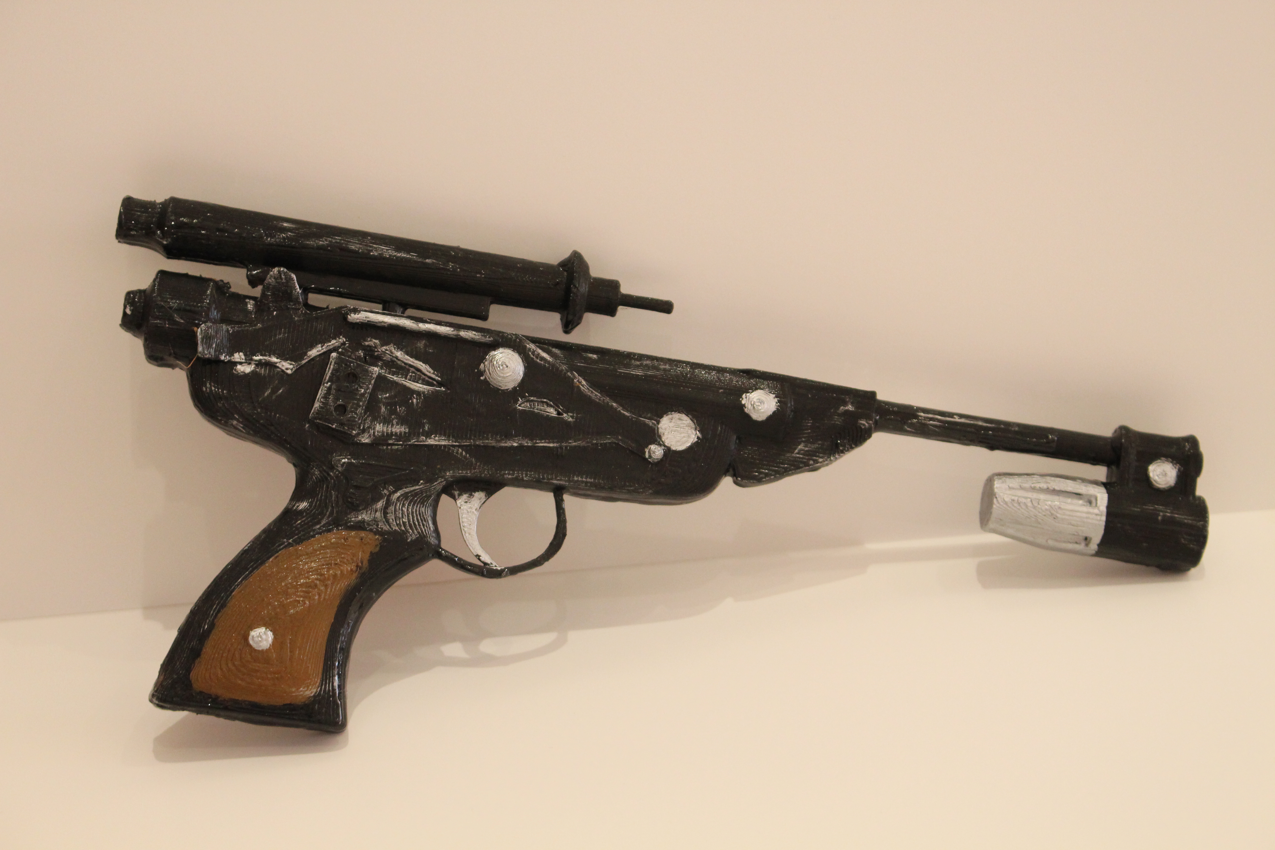 DL-18 blaster pistol from Starwars and Starwars Battlefront