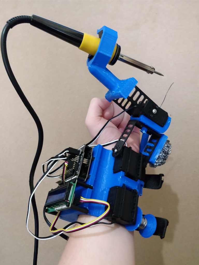 Helping Hands Operator - Automatic Soldering Tool by Yuval Dascalu