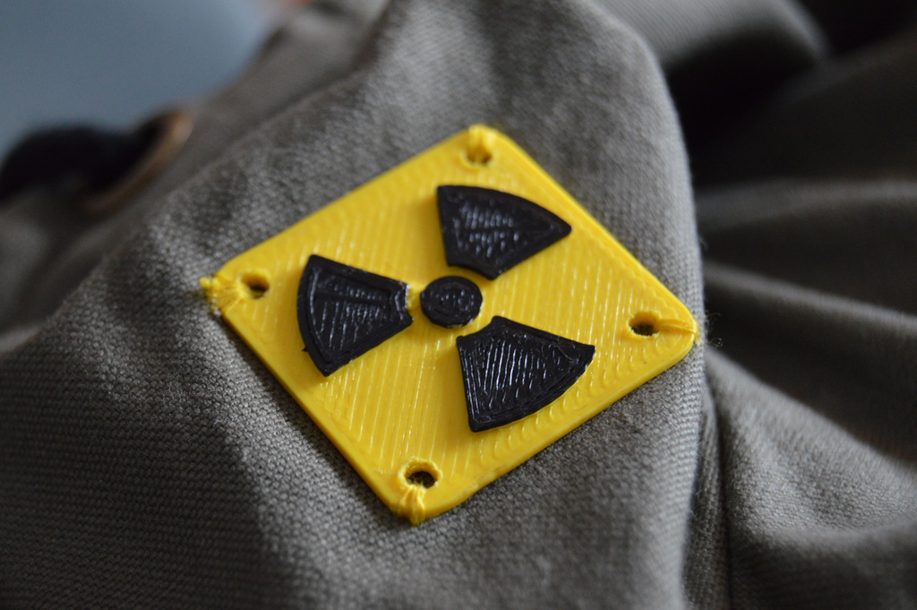 Simple radiation symbol plate