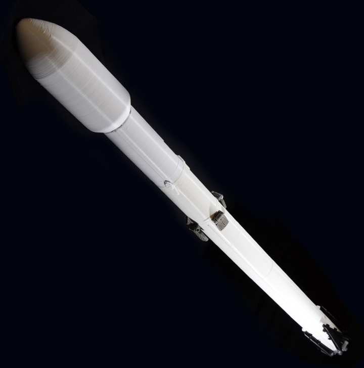 SpaceX Falcon 9 Model Kit