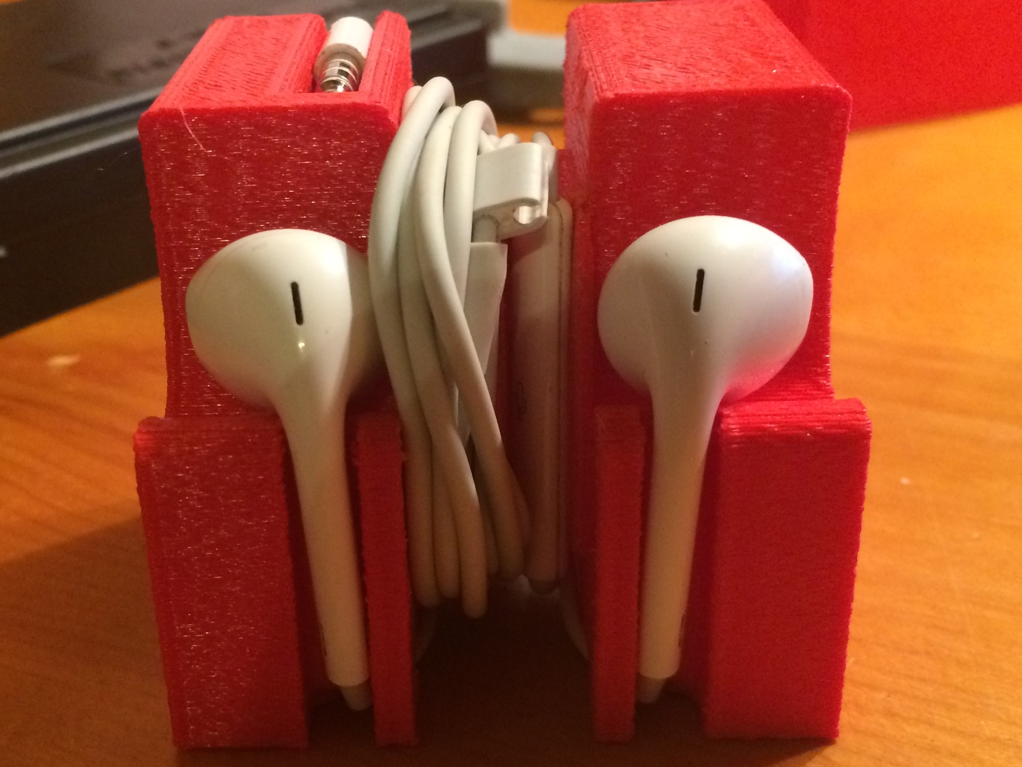 Apple Earbud Holder/Display