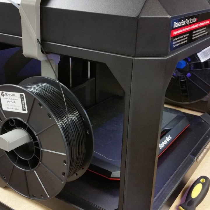 Udstråle studieafgift angivet 3D Printable MakerBot Replicator 5th Gen & Replicator+ Spool Holder /  Adapter by John Schneider