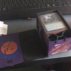 Picture of print of MTG Deck Box with Dice Storage