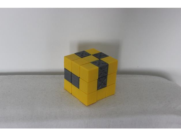 Snake puzzle cube