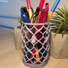 Picture of print of helix pen holder
