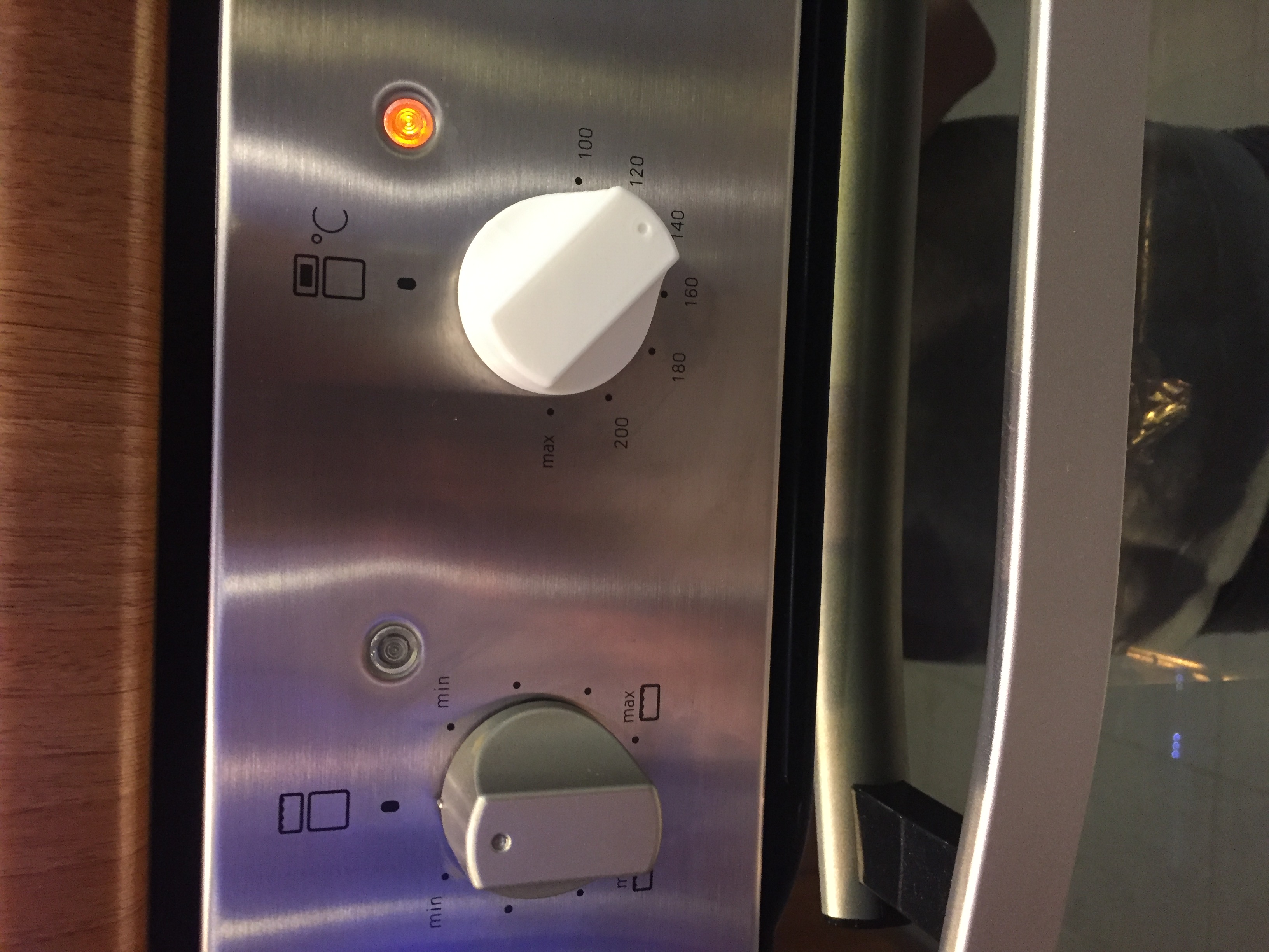 HOTPOINT DD53X Electric Double Oven Knob