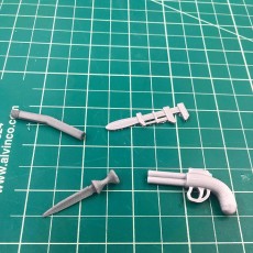 Picture of print of Clue(do), spare weapons