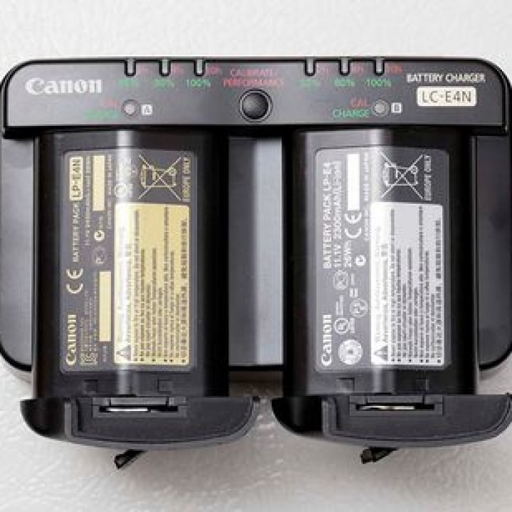3D Printable Battery Cover for Canon LP-E4N and LP-E19 by Michael