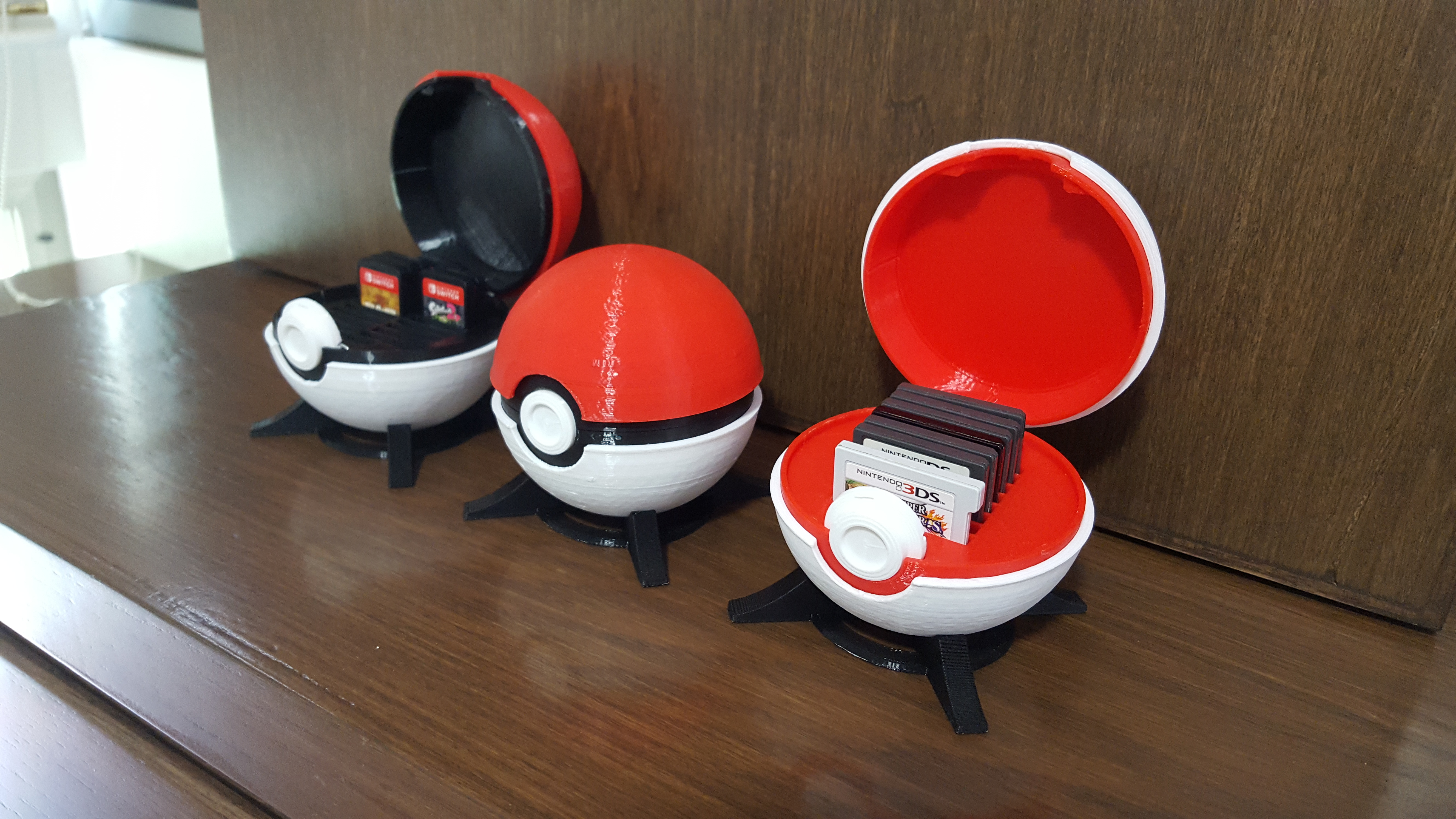 Switch & 3Ds/Ds Cartridge Case - Pokeball