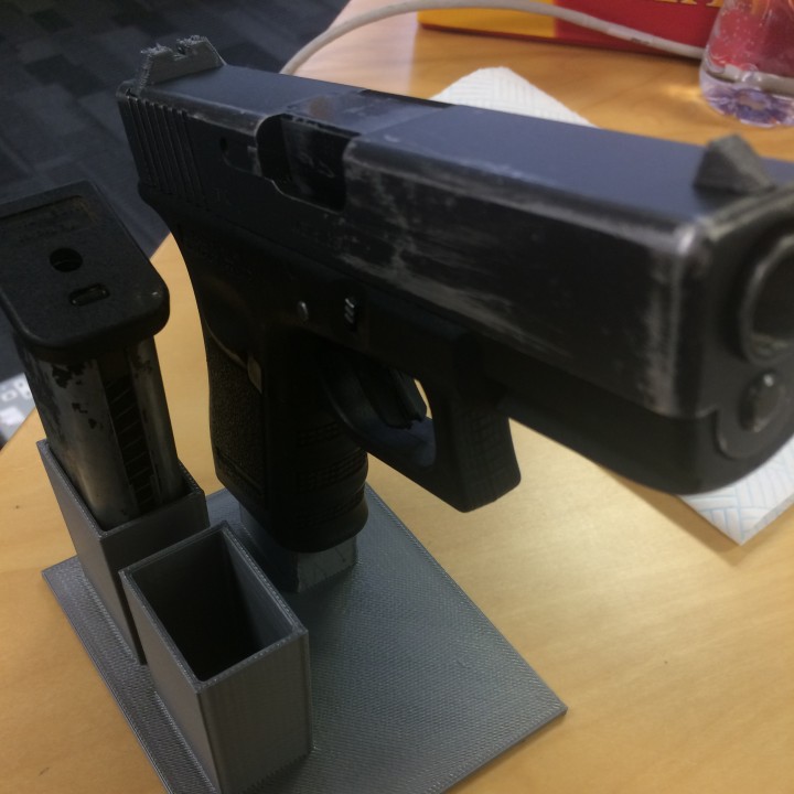 3D Printable Airsoft Glock 19 Pistol Stand by C I R A