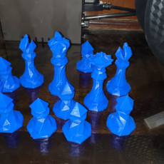 Picture of print of Faceted Chess Set This print has been uploaded by Erick Ramon Garibay Valencia