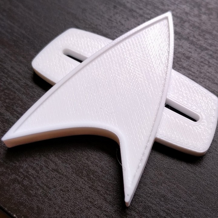 Voyager Cup Badge by Nicholas B, Download free STL model