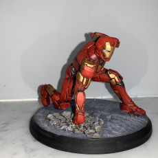 Picture of print of Iron Man MK42 - Super Hero Landing Pose --- with lights This print has been uploaded by Daniele Fortini