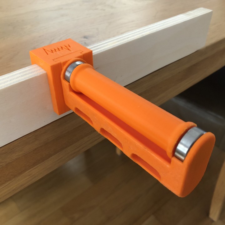 Filler - The Customizable Filament Holder that fills your printer!
