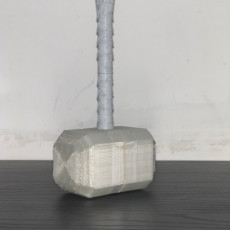 Picture of print of Thor Hammer 1:1 Scale