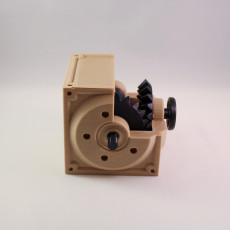 Picture of print of Industrial Bevel Gearbox / Gear Reducer (Cutaway version) This print has been uploaded by Erwin Boxen