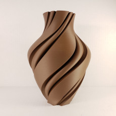 Picture of print of vase with groves This print has been uploaded by CHAOSMakers