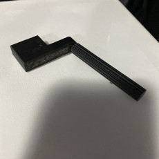 Picture of print of acoustic string winder