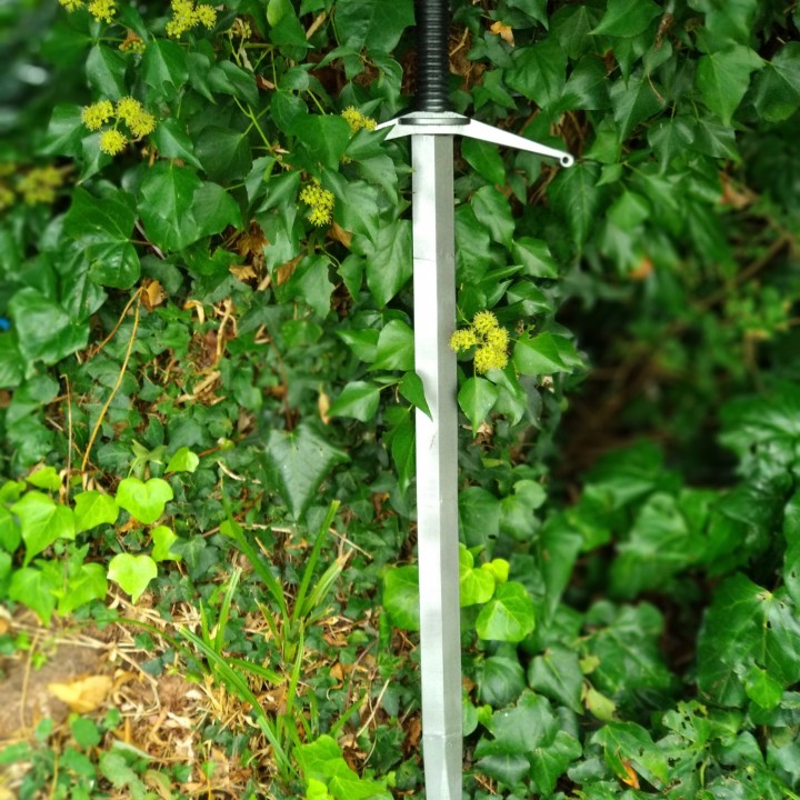 Monty Python: Black Knight Sword