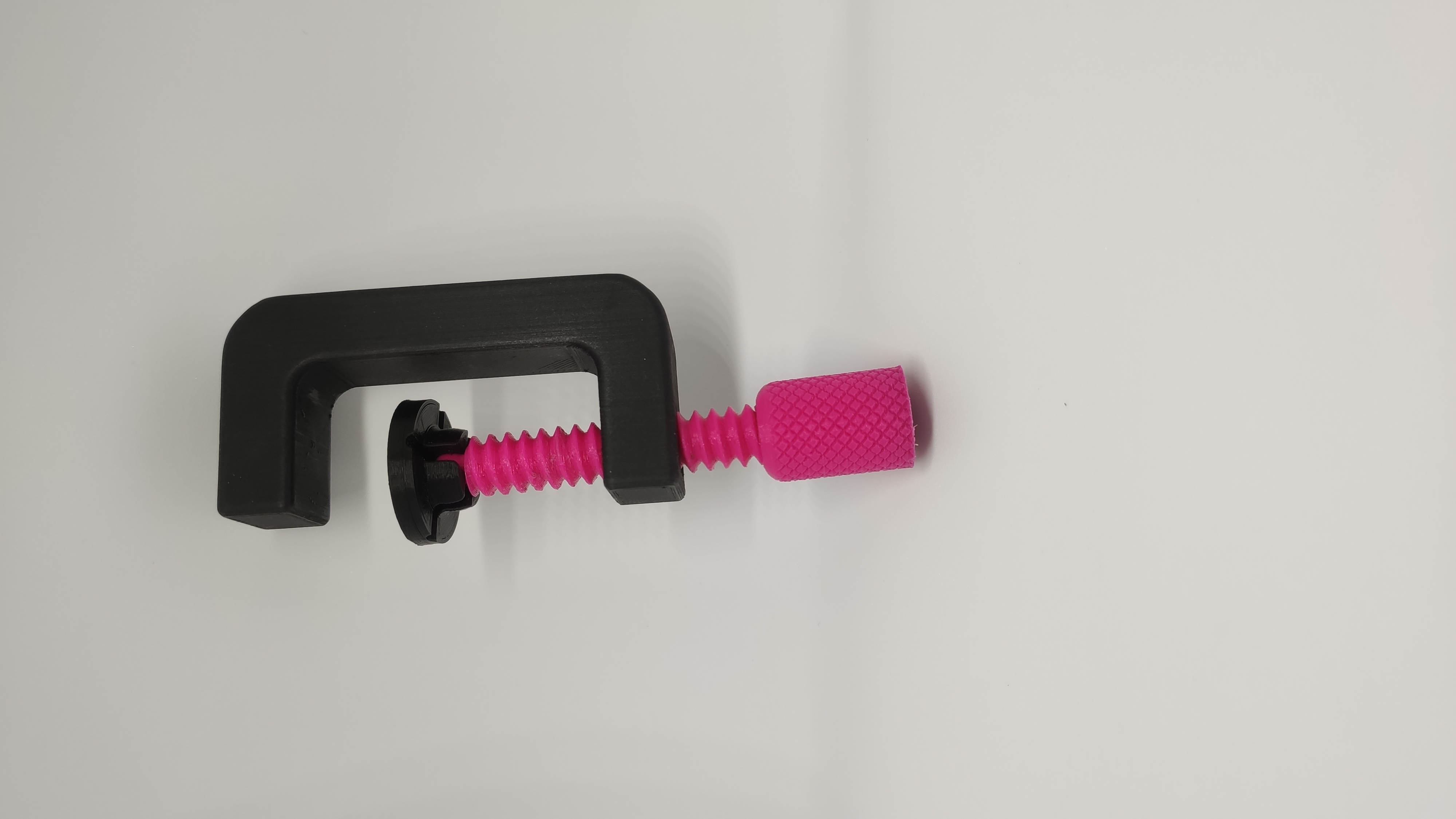 3D Printable The Simple CClamp by Daniel Huerta