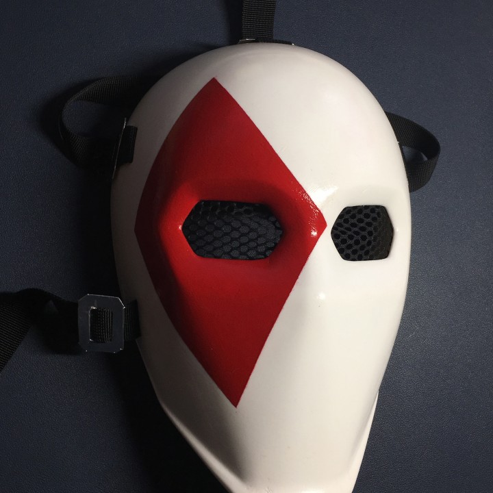 'Wild Card' fan mask from Fortnite